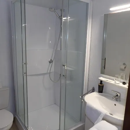 Au Coeur Bion Hotel